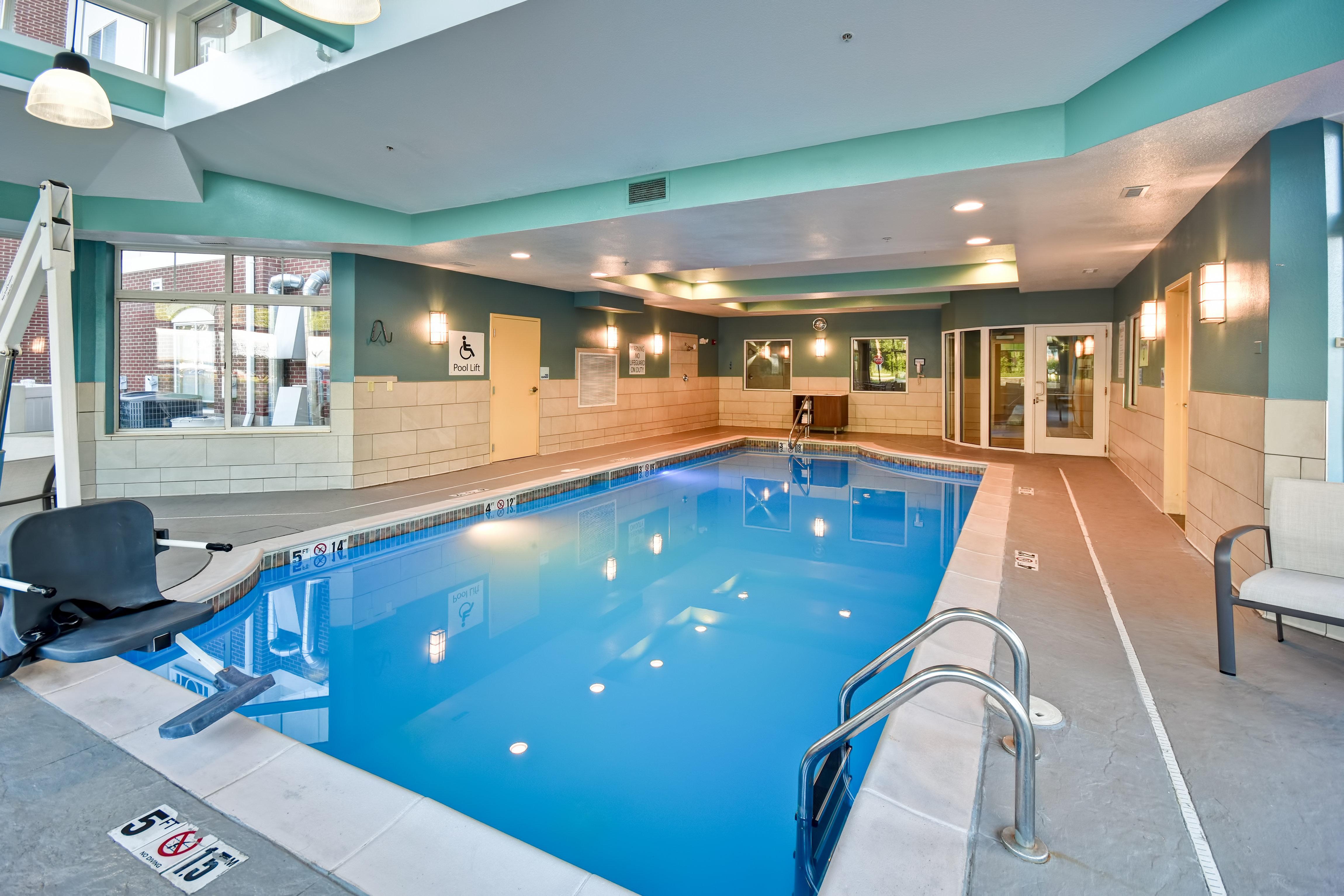 Holiday Inn Express & Suites Schererville By Ihg Exterior foto